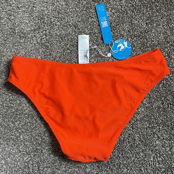 NWT Cupshe bottoms, orange, size medium - Picture 2 of 6